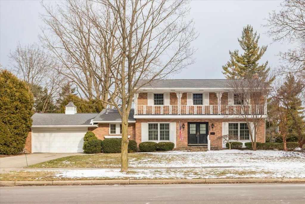 1440 Edgewood Avenue SE, Grand Rapids, MI 49506