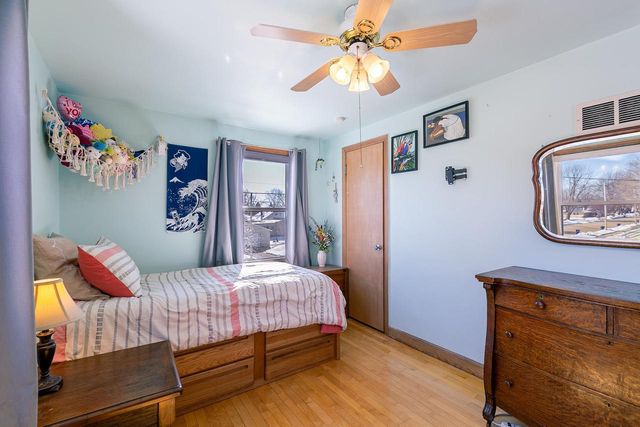 908 EIGHTH STREET, Menasha, WI 54952