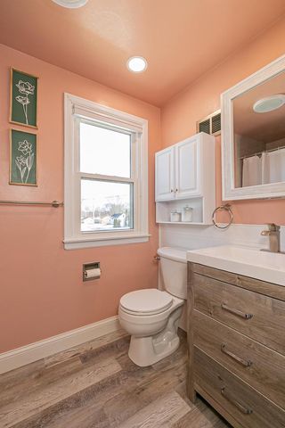 908 EIGHTH STREET, Menasha, WI 54952