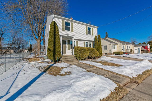 908 EIGHTH STREET, Menasha, WI 54952