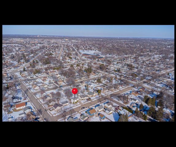908 EIGHTH STREET, Menasha, WI 54952