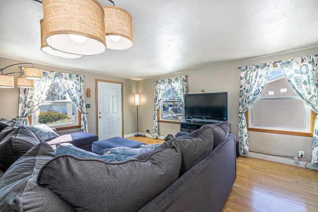 908 EIGHTH STREET, Menasha, WI 54952