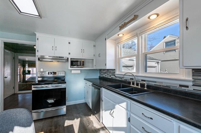 908 EIGHTH STREET, Menasha, WI 54952