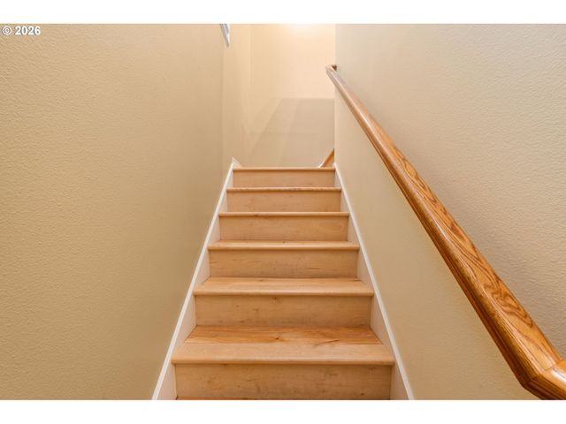 1728 Se HALYARD Ln, Vancouver, WA 98661