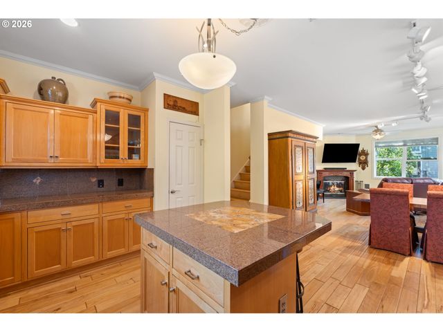 1728 Se HALYARD Ln, Vancouver, WA 98661