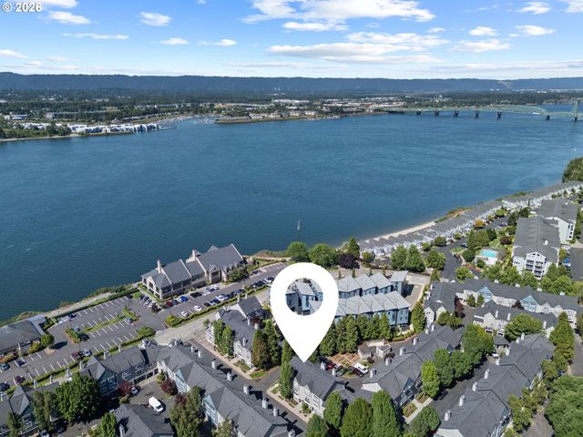 1728 Se HALYARD Ln, Vancouver, WA 98661