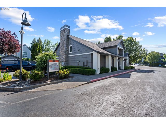 1728 Se HALYARD Ln, Vancouver, WA 98661