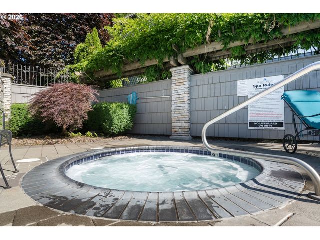 1728 Se HALYARD Ln, Vancouver, WA 98661