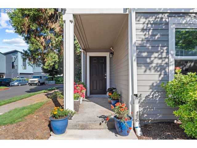 1728 Se HALYARD Ln, Vancouver, WA 98661