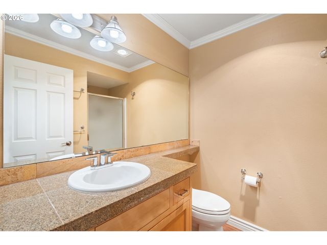 1728 Se HALYARD Ln, Vancouver, WA 98661