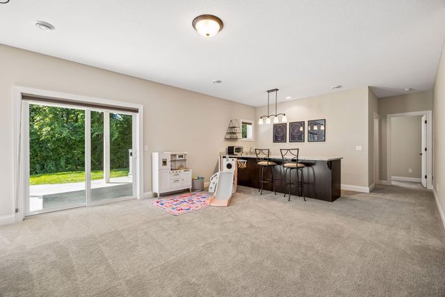 15805 43rd Place N, Plymouth, MN 55446