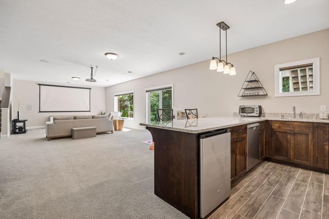 15805 43rd Place N, Plymouth, MN 55446