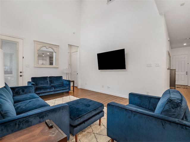 223 Woodson Street, Irving, TX 75063