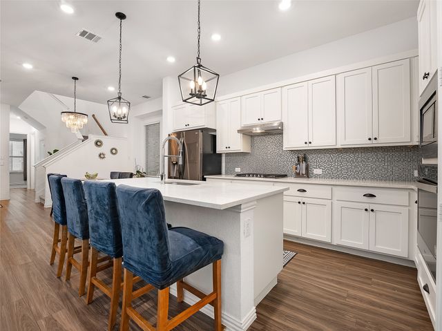 223 Woodson Street, Irving, TX 75063