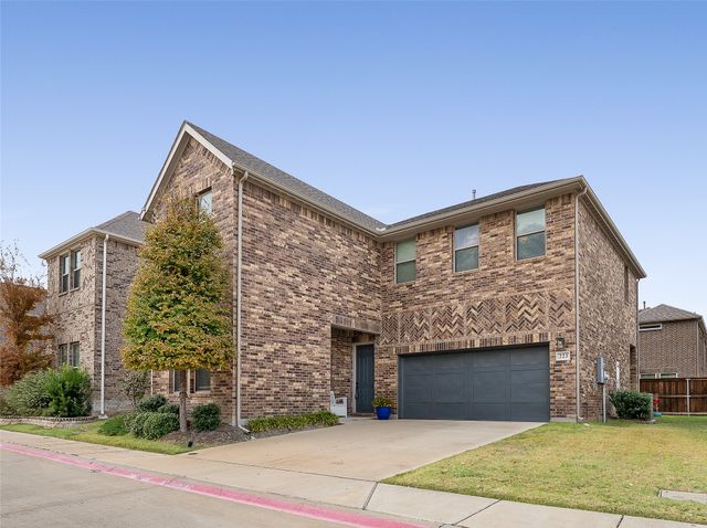 223 Woodson Street, Irving, TX 75063