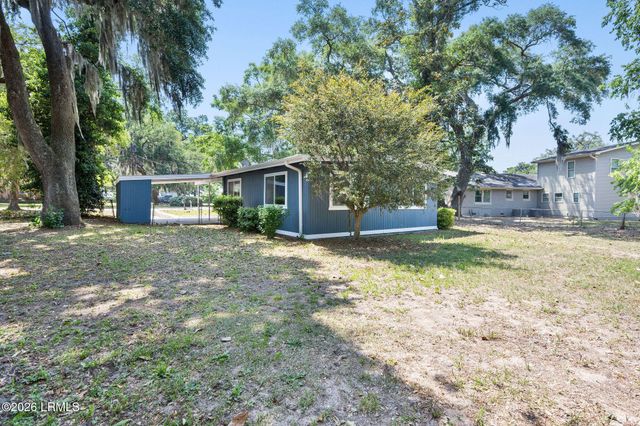 2003 Broad River Drive, Beaufort, SC 29906