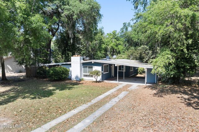 2003 Broad River Drive, Beaufort, SC 29906