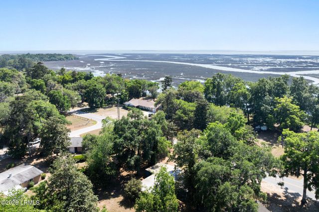 2003 Broad River Drive, Beaufort, SC 29906