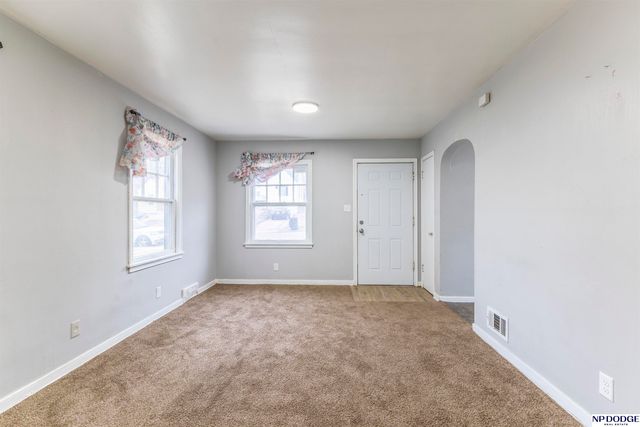 3739 N 44th Avenue, Omaha, NE 68111