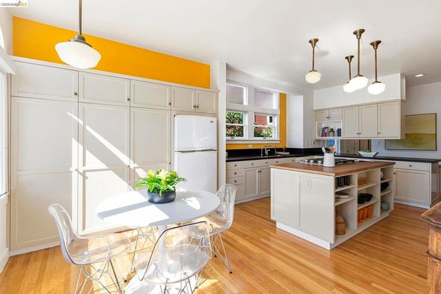 1408 Arch St, Berkeley, CA 94708