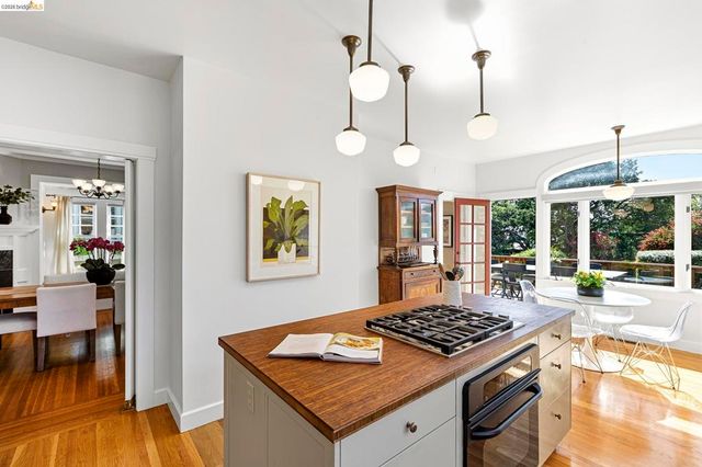 1408 Arch St, Berkeley, CA 94708