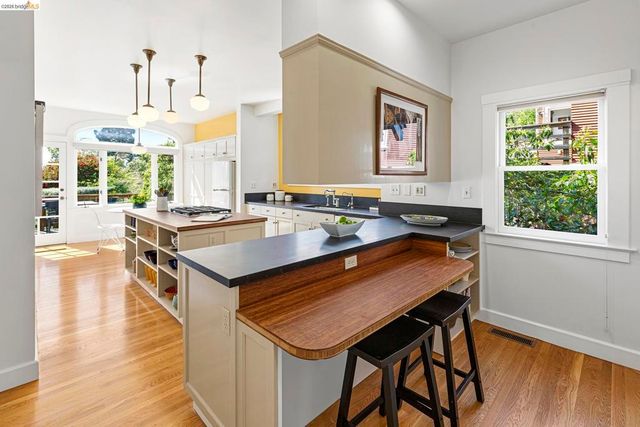 1408 Arch St, Berkeley, CA 94708