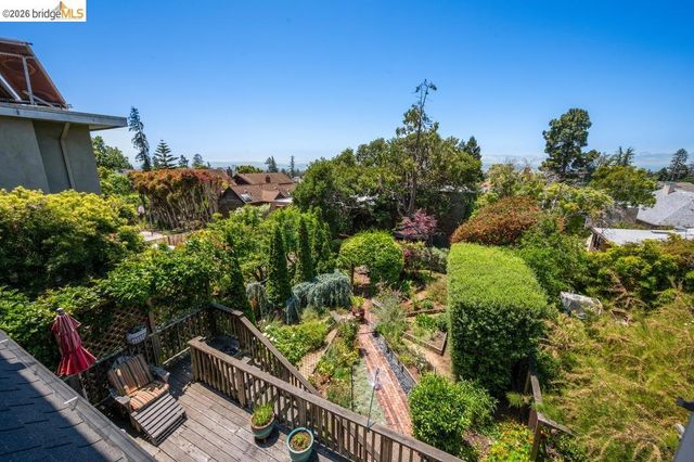 1408 Arch St, Berkeley, CA 94708