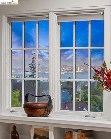 1408 Arch St, Berkeley, CA 94708