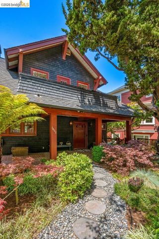 1408 Arch St, Berkeley, CA 94708