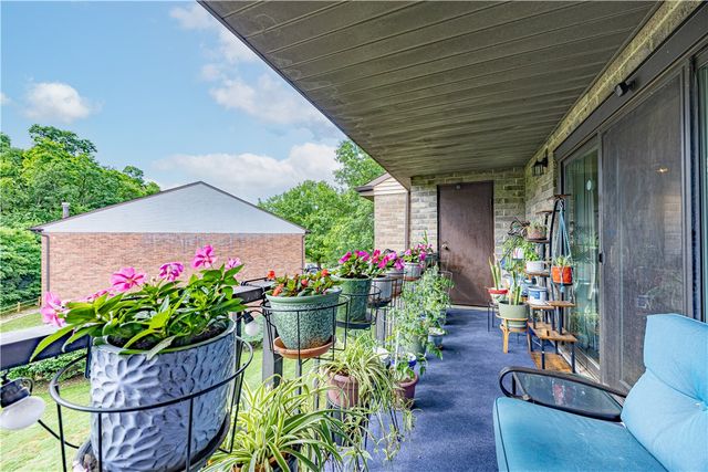 7509 Penn Bridge Ct, Wilkinsburg, PA 15221