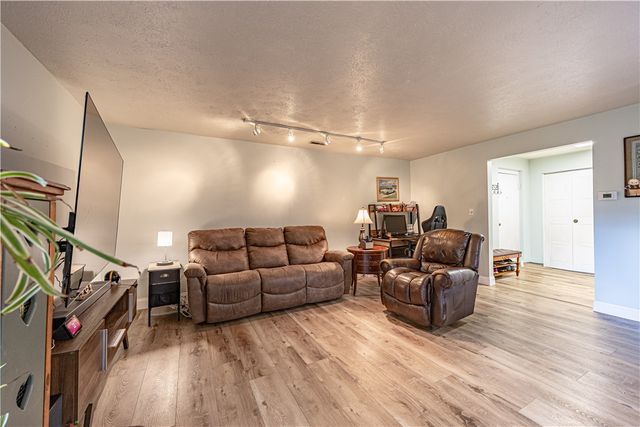 7509 Penn Bridge Ct, Wilkinsburg, PA 15221