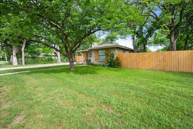 3458 Suffolk Drive, Fort Worth, TX 76109