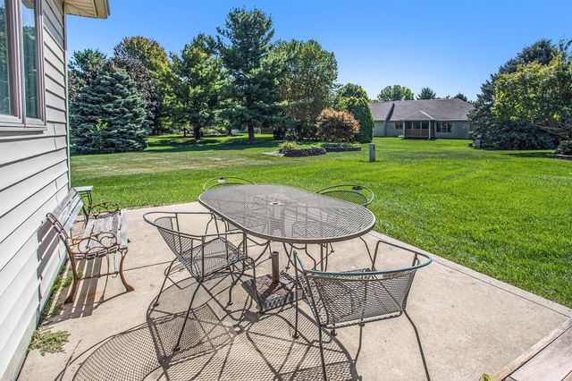 90 Oakdale Lane, Coldwater City, MI 49036