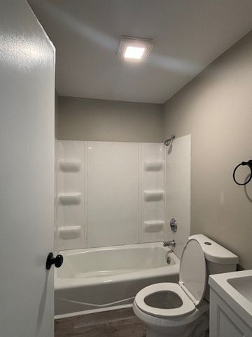 17620 Winston Drive, Country Club Hills, IL 60478