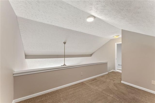 1047 Kennesborough Road NW, Kennesaw, GA 30144