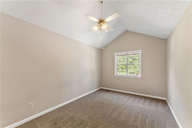 1047 Kennesborough Road NW, Kennesaw, GA 30144