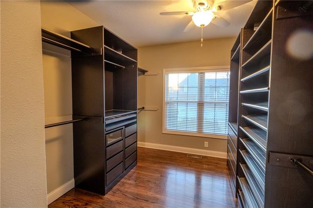 8643 N Myrtle Avenue, Kansas City, MO 64156