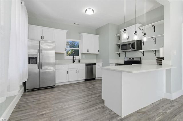 62 Buxton AVE, Newport News, VA 23607