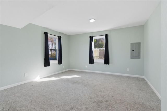 62 Buxton AVE, Newport News, VA 23607