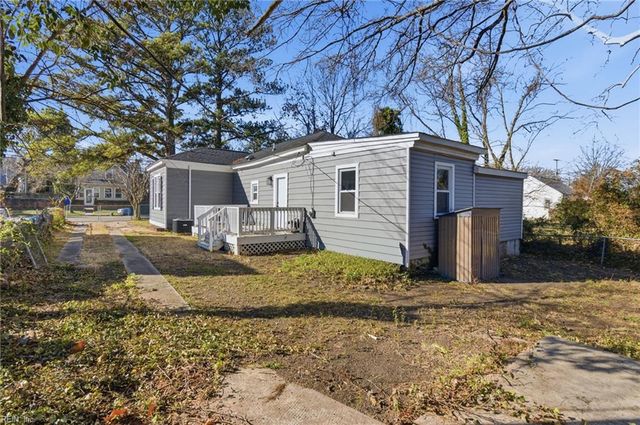 62 Buxton AVE, Newport News, VA 23607