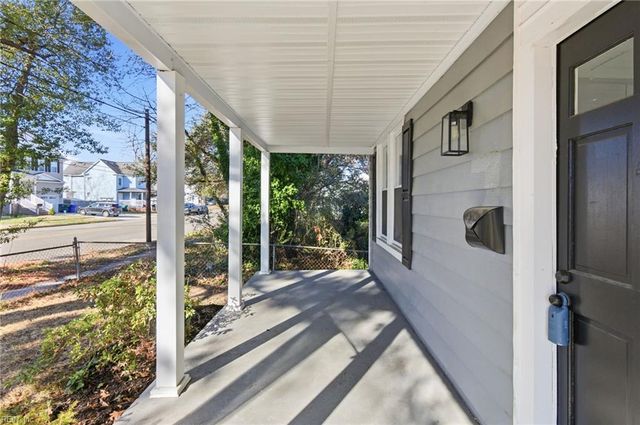 62 Buxton AVE, Newport News, VA 23607