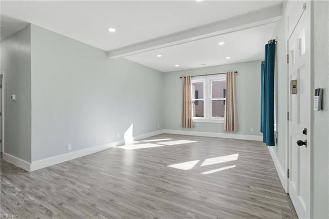 62 Buxton AVE, Newport News, VA 23607