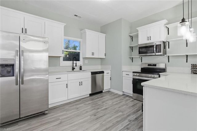 62 Buxton AVE, Newport News, VA 23607