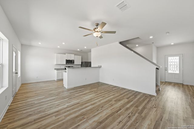 11531 Barn Owl Aly, San Antonio, TX 78223