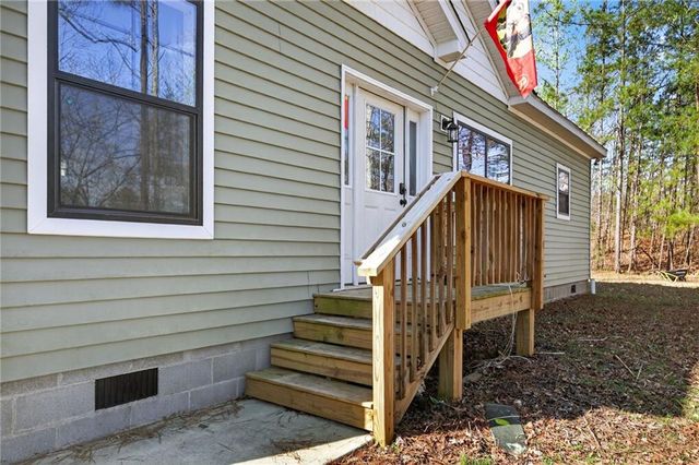 6672 Skyview Drive SE, Acworth, GA 30101