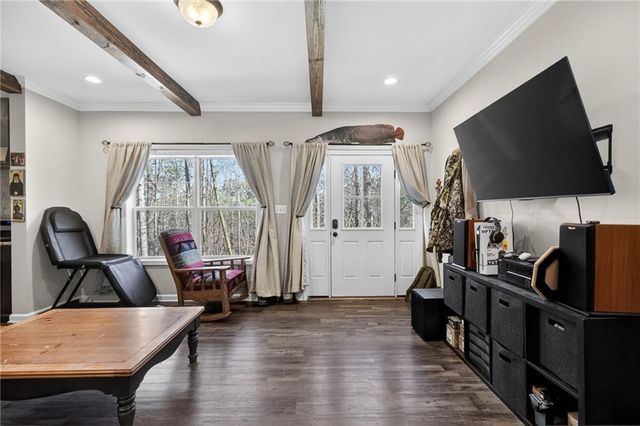 6672 Skyview Drive SE, Acworth, GA 30101