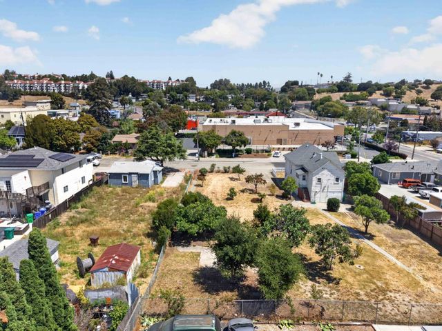 21459 Locust Street, Hayward, CA 94541