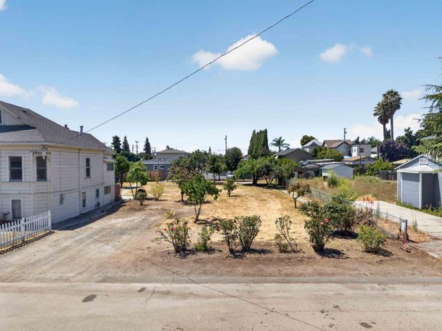 21459 Locust Street, Hayward, CA 94541
