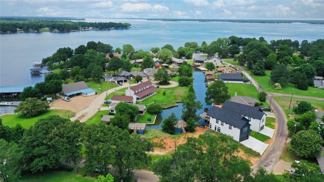 99 Hilltop Drive, Trinidad, TX 75163