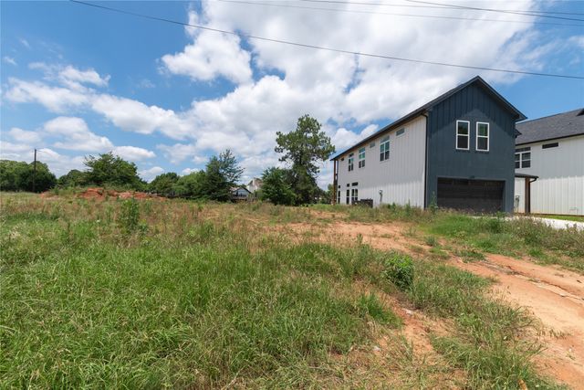 99 Hilltop Drive, Trinidad, TX 75163